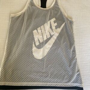 Nike Mesh basketball Tank - L